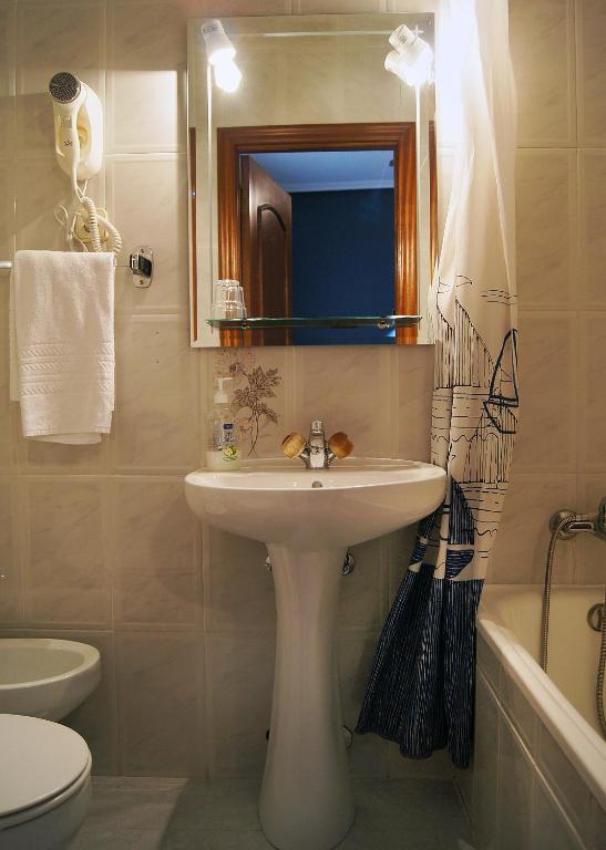 Fuencarral Kryse&Breogan Hotel Madrid Cameră foto